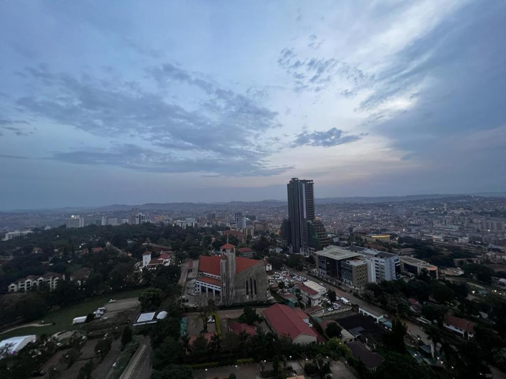 Pearl Of Africa Hotel Кампала Екстериор снимка