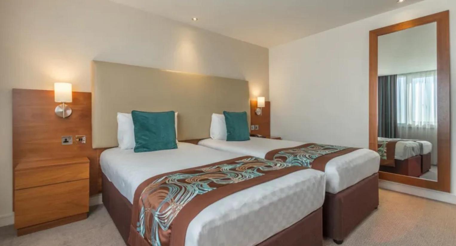 Pearl Of Africa Hotel Кампала Екстериор снимка